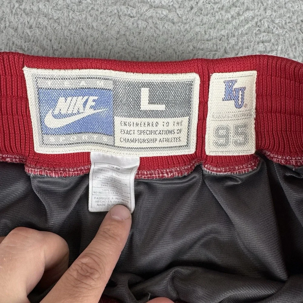 Vintage Nike Authentic Kansas‎ JayHawks Basketball Shorts L Paul Pierce Celtics
